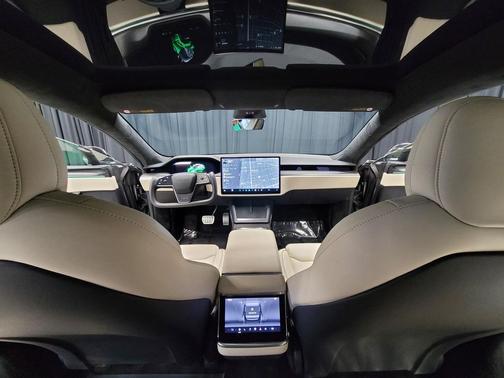 2021 Tesla Model S Plaid