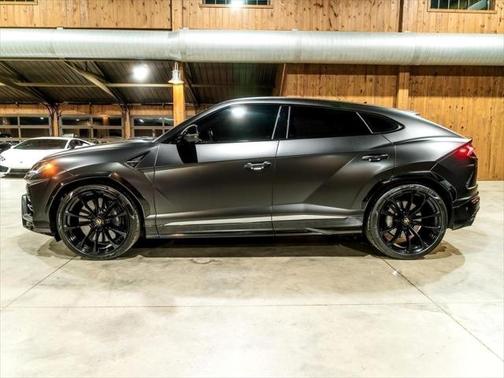 2020 Lamborghini Urus 4dr SUV