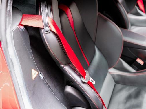 2017 McLaren 570S Base