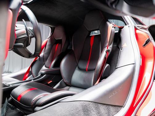 2017 McLaren 570S Base