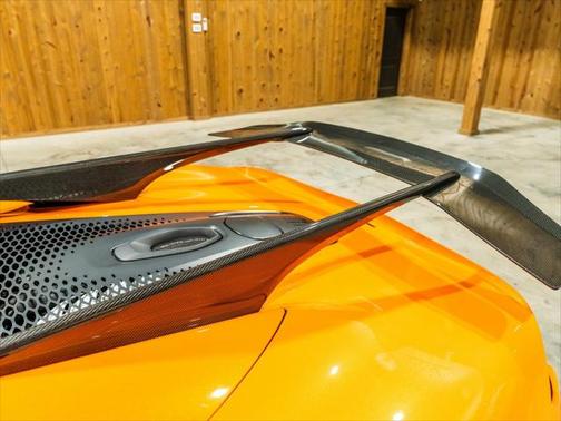 2023 McLaren Artura Performance