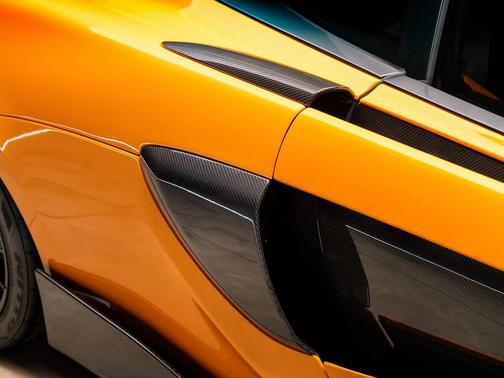 2019 McLaren 600LT Base