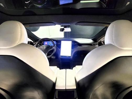 2020 Tesla Model S Long Range
