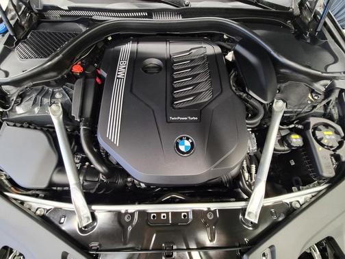 2022 BMW 840 i