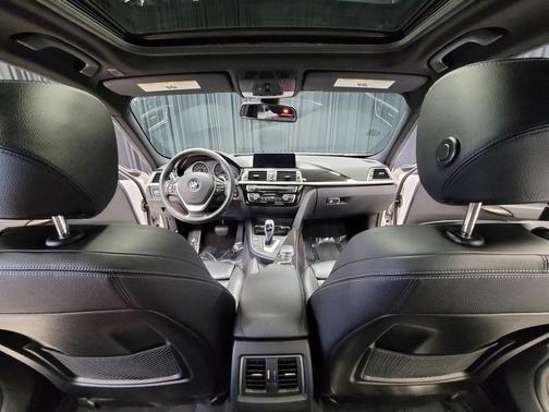 2017 BMW 330 xDrive