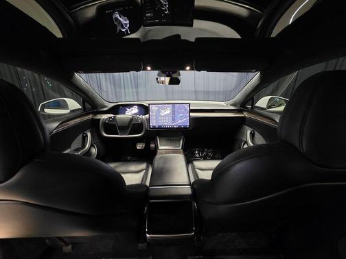 2021 Tesla Model S Plaid