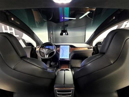 2019 Tesla Model X 75D