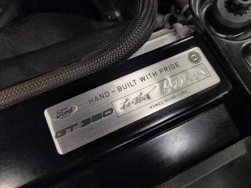 2016 Ford Shelby GT350 Base