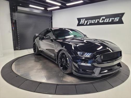 2016 Ford Shelby GT350 Base