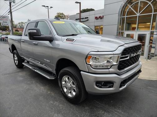 2024 RAM 2500 Big Horn Crew Cab 4x4 64' Box
