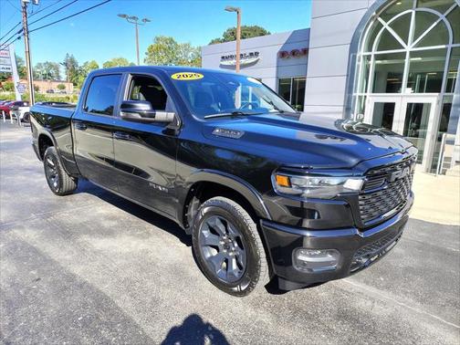 2025 RAM 1500 Big Horn Crew Cab 4x4 64' Box