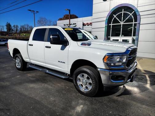 2024 RAM 2500 Big Horn Crew Cab 4x4 64' Box