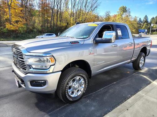 2024 RAM 2500 Laramie Crew Cab 4x4 64' Box
