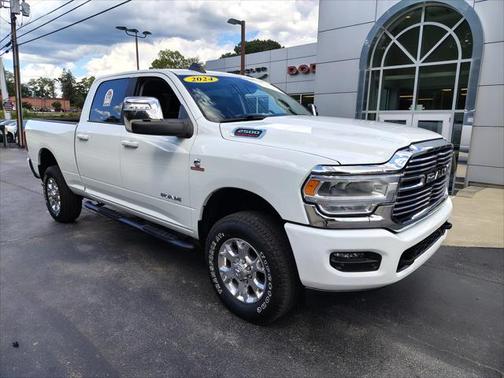 2024 RAM 2500 Laramie Crew Cab 4x4 64' Box
