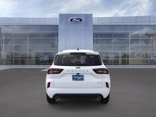 2026 Ford Escape ST-Line Elite