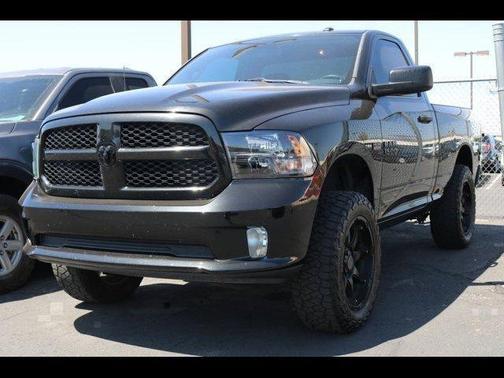 Brilliant Black Crystal Pearlcoat 2015 RAM 1500 Tradesman/Express