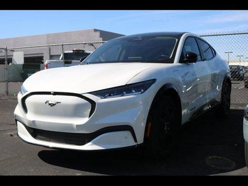 2023 Ford Mustang Mach-E California Route 1