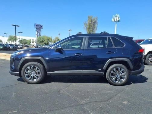 2024 Toyota RAV4 Hybrid XLE Premium