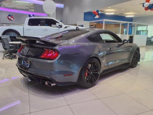 2021 Ford Shelby GT500 Base