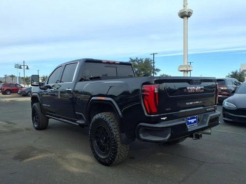 2024 GMC Sierra 2500 Denali