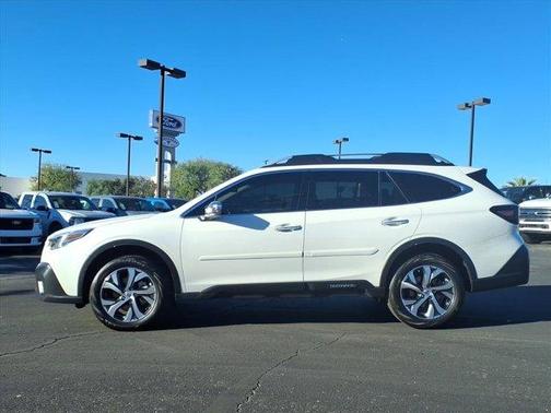 2022 Subaru Outback Touring