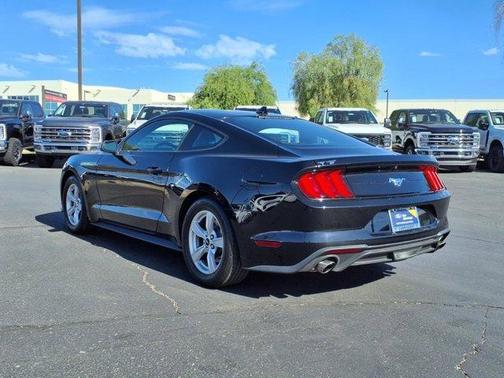 2022 Ford Mustang EcoBoost