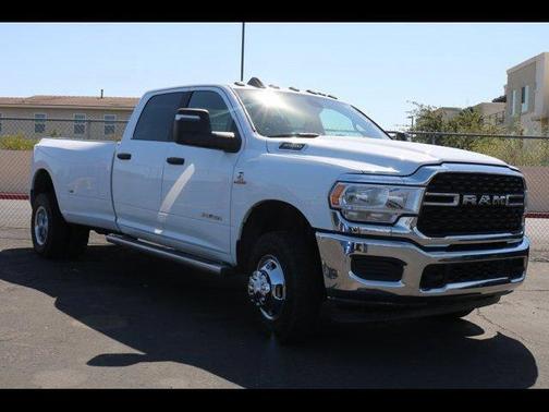 Bright White Clearcoat 2024 RAM 3500 Big Horn