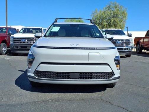 2025 Hyundai KONA EV SEL