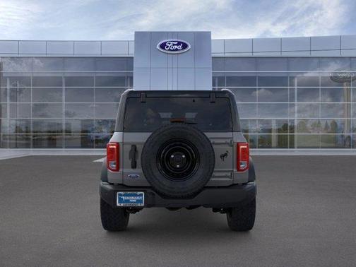 Carbonized Gray Metallic 2026 Ford Bronco Big Bend
