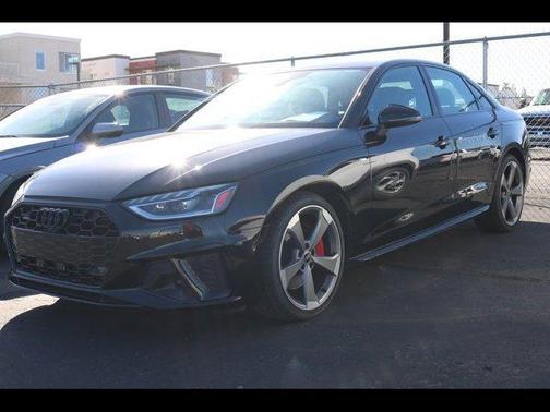 2023 Audi A4 45 S line Prestige