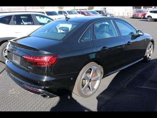 2023 Audi A4 45 S line Prestige