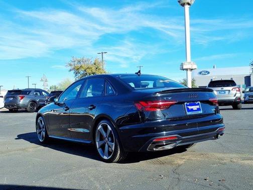 2023 Audi A4 45 S line Prestige