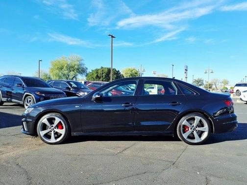 2023 Audi A4 45 S line Prestige