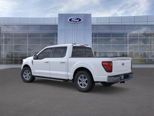 Oxford White 2025 Ford F-150 XLT