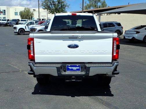 White 2025 Ford F-350 Lariat Super Duty