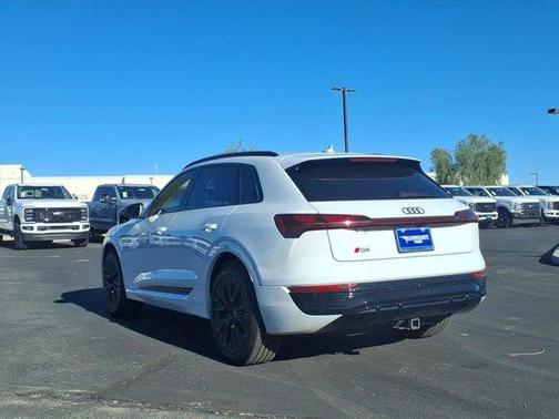2024 Audi Q8 e-tron Premium