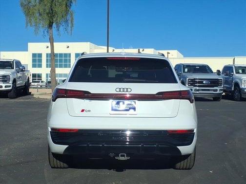2024 Audi Q8 e-tron Premium