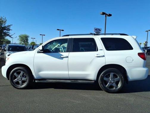 2017 Toyota Sequoia SR5
