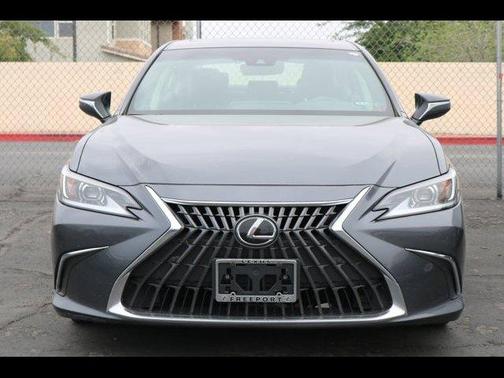 2023 Lexus ES 250