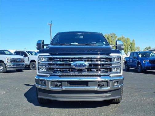 2025 Ford F-350 Lariat Super Duty