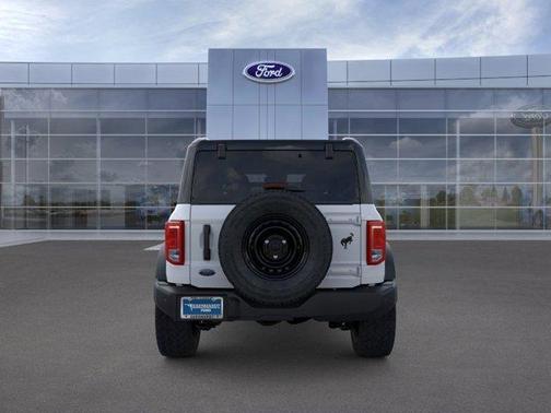 Oxford White 2026 Ford Bronco Big Bend