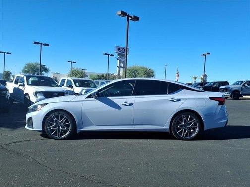 2024 Nissan Altima 2.0 SR