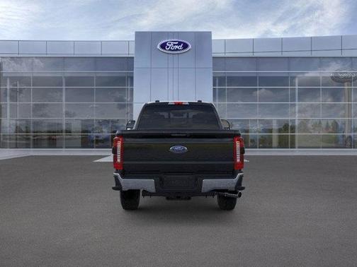 2025 Ford F-350 Lariat Super Duty