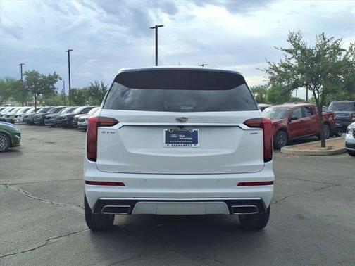 2024 Cadillac XT6 Premium Luxury FWD