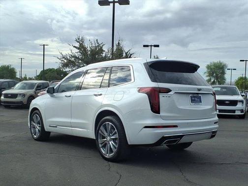 2024 Cadillac XT6 Premium Luxury FWD