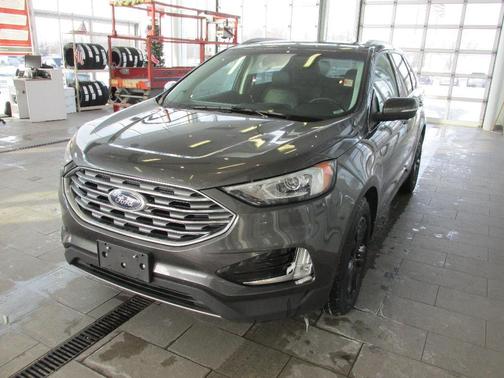 Photo 3 of 30 of 2020 Ford Edge SEL