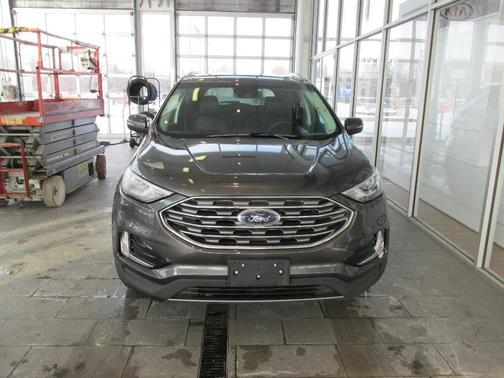 Photo 2 of 30 of 2020 Ford Edge SEL