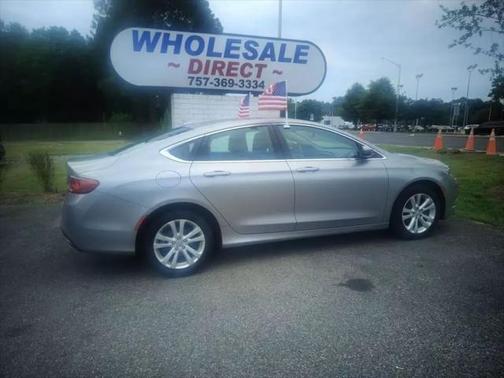 2017 Chrysler 200 Limited