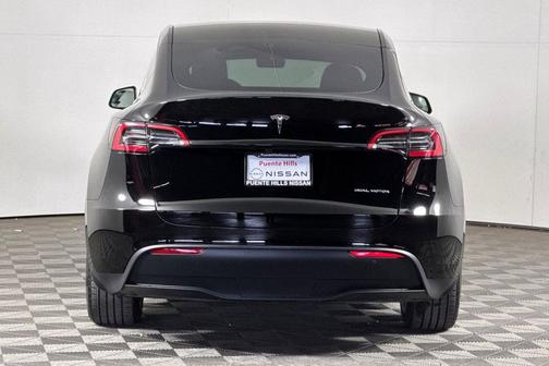 Black 2024 Tesla Model Y Long Range Dual Motor All-Wheel Drive