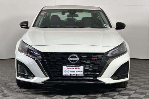 2025 Nissan Altima SR FWD